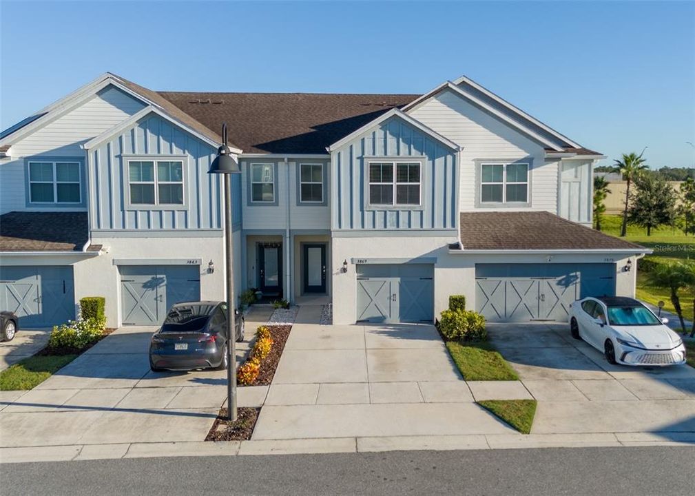 For Rent: $2,400 (3 beds, 2 baths, 1881 Square Feet)