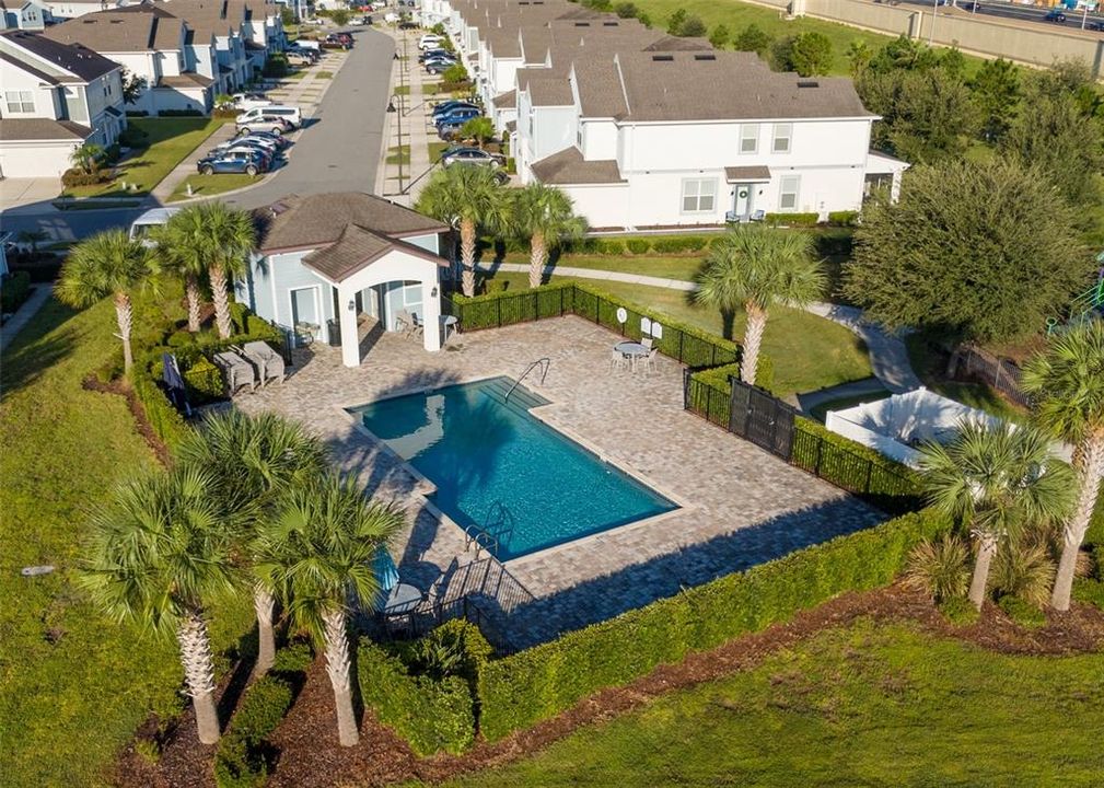 For Rent: $2,400 (3 beds, 2 baths, 1881 Square Feet)