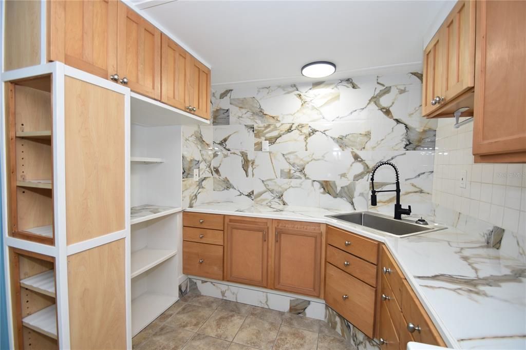 В аренду: $1,500 (2 спален, 1 ванн, 590 Квадратных фут)