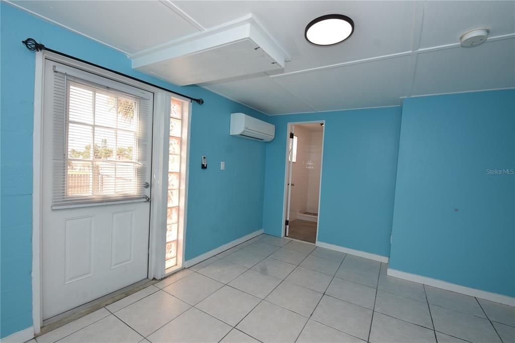 В аренду: $1,500 (2 спален, 1 ванн, 590 Квадратных фут)