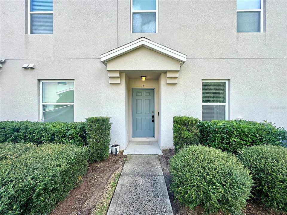 Active With Contract: $2,099 (3 beds, 2 baths, 1461 Square Feet)