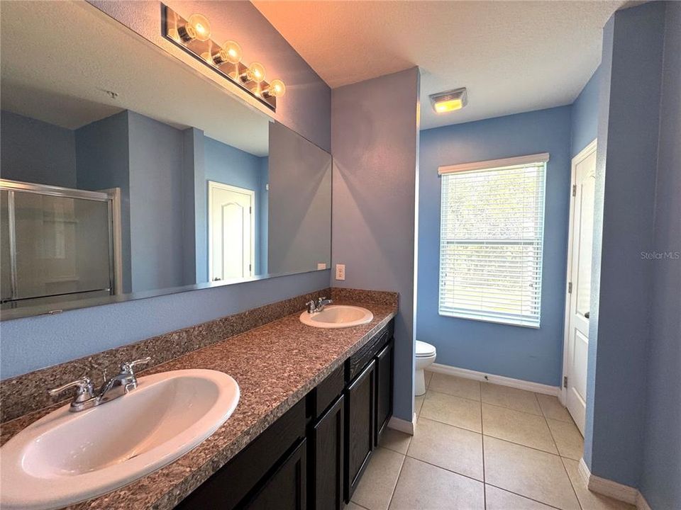 Active With Contract: $2,099 (3 beds, 2 baths, 1461 Square Feet)