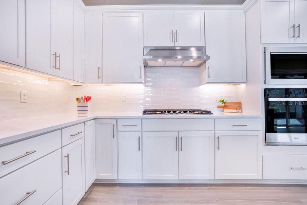 For Sale: $575,000 (4 beds, 2 baths, 2054 Square Feet)