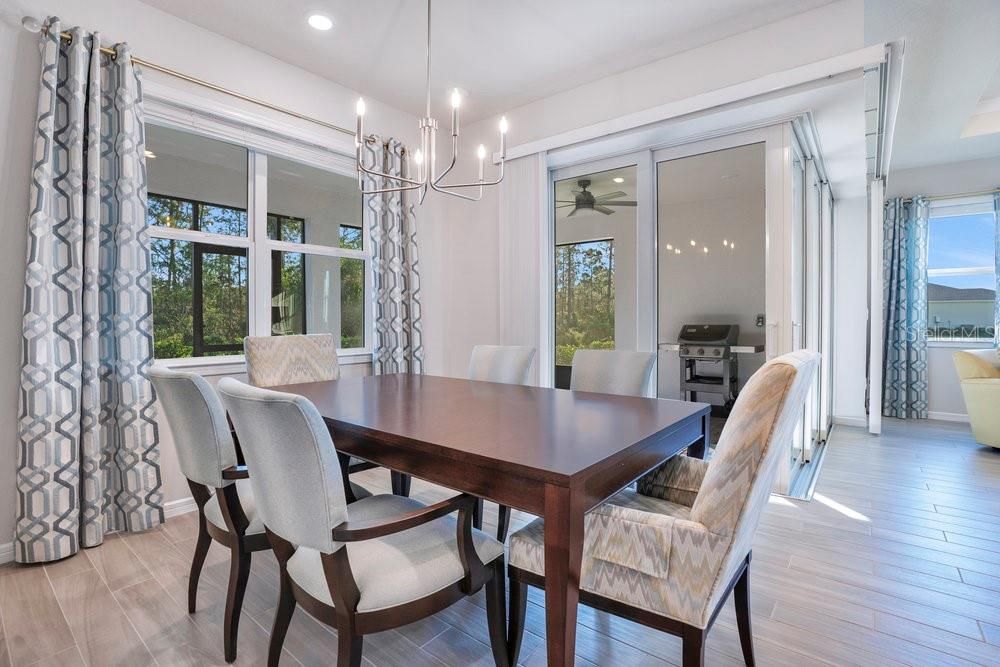 For Sale: $575,000 (4 beds, 2 baths, 2054 Square Feet)