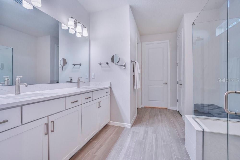 For Sale: $575,000 (4 beds, 2 baths, 2054 Square Feet)