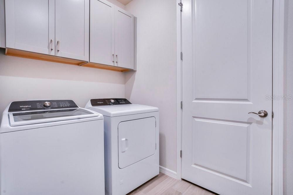 For Sale: $575,000 (4 beds, 2 baths, 2054 Square Feet)