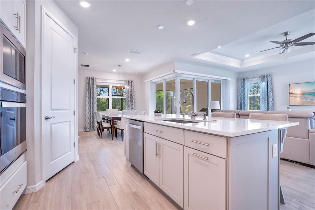 For Sale: $575,000 (4 beds, 2 baths, 2054 Square Feet)