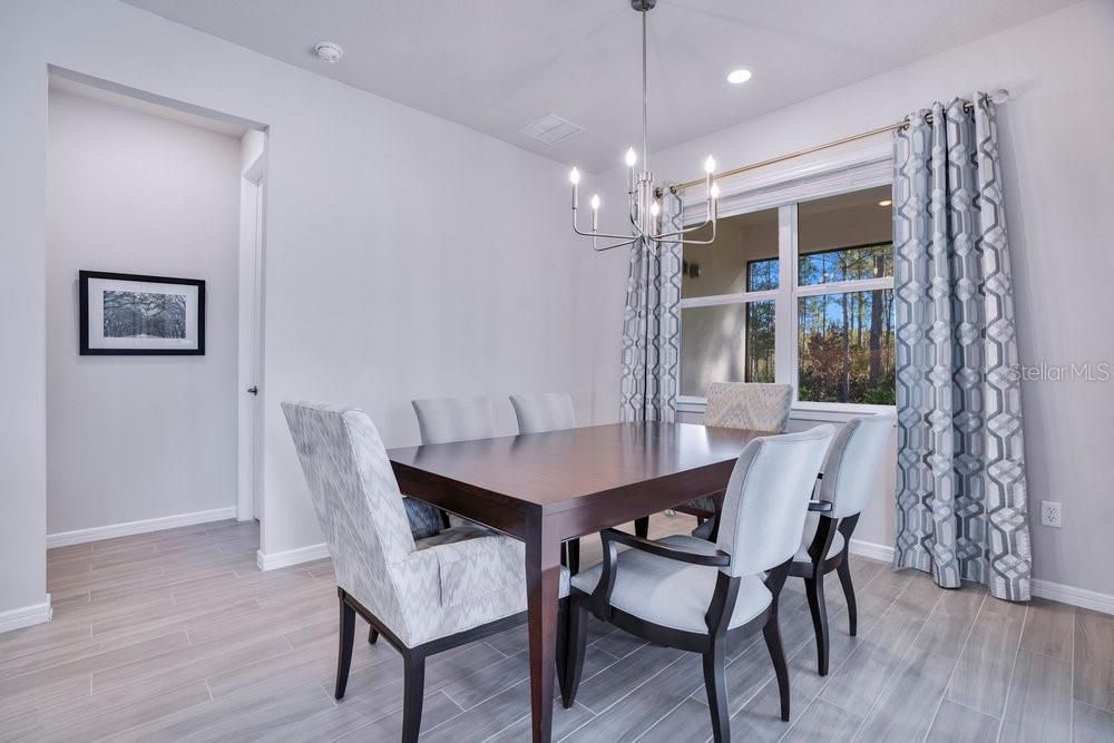 For Sale: $575,000 (4 beds, 2 baths, 2054 Square Feet)