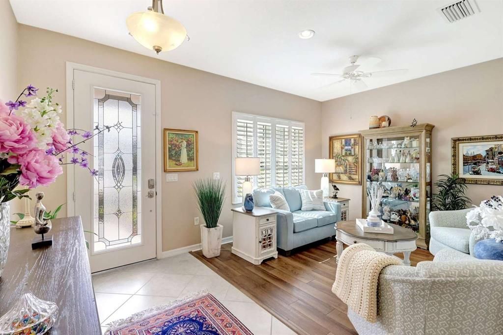 Под контрактом: $495,000 (3 спален, 2 ванн, 1760 Квадратных фут)