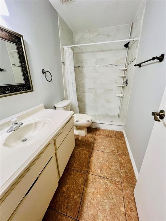 Active With Contract: $330,000 (3 beds, 3 baths, 1632 Square Feet)