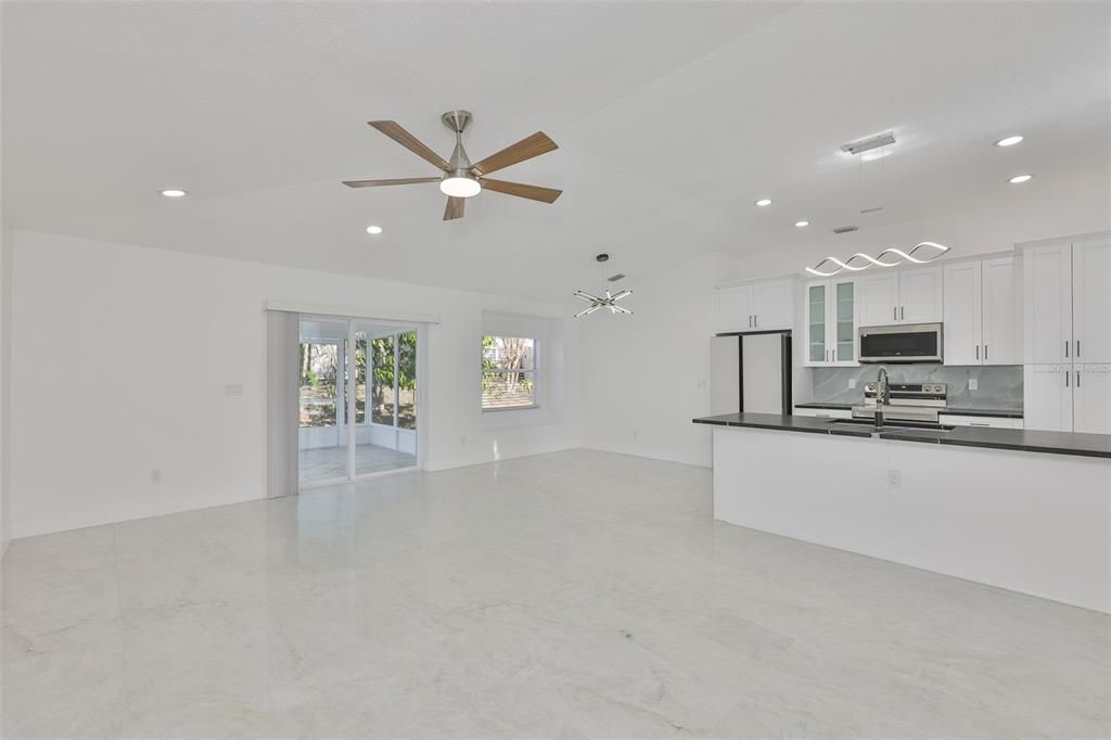 For Sale: $410,000 (3 beds, 2 baths, 1722 Square Feet)