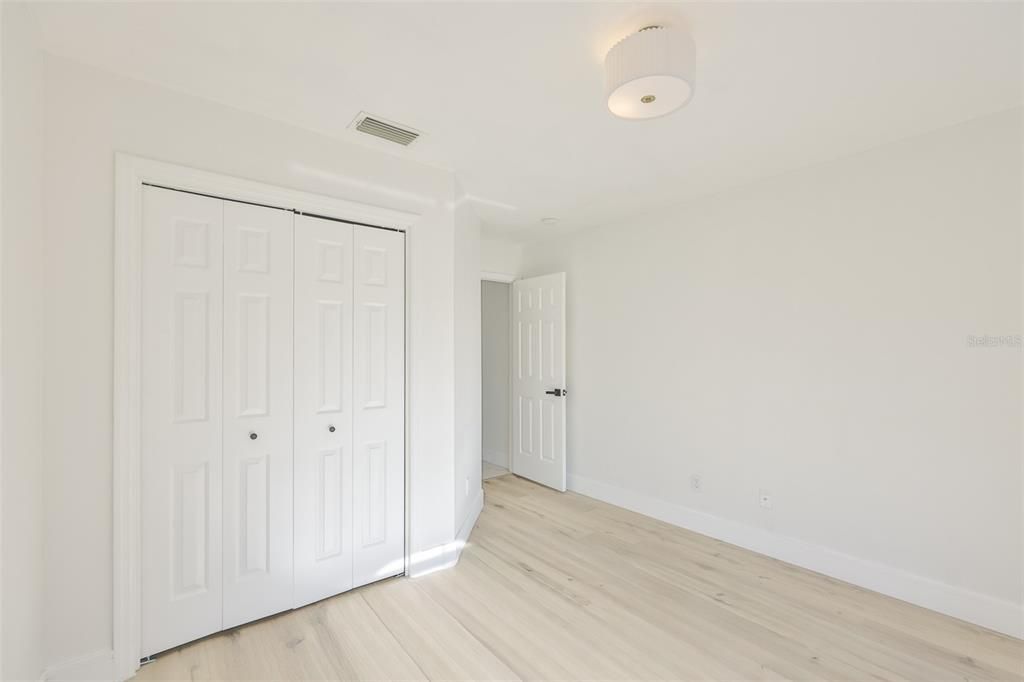 For Sale: $410,000 (3 beds, 2 baths, 1722 Square Feet)