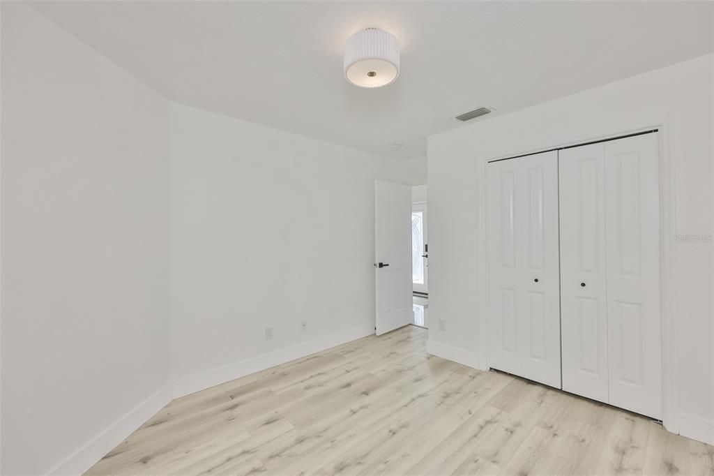 For Sale: $410,000 (3 beds, 2 baths, 1722 Square Feet)