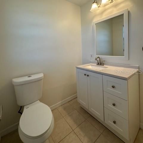 For Rent: $1,650 (2 beds, 1 baths, 920 Square Feet)