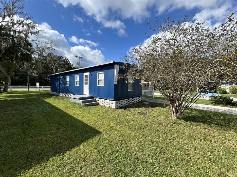 待售: $89,000 (2 贝兹, 2 浴室, 700 平方英尺)