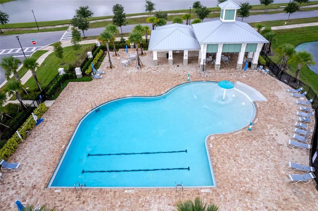 出租: $3,200 (5 贝兹, 3 浴室, 2631 平方英尺)