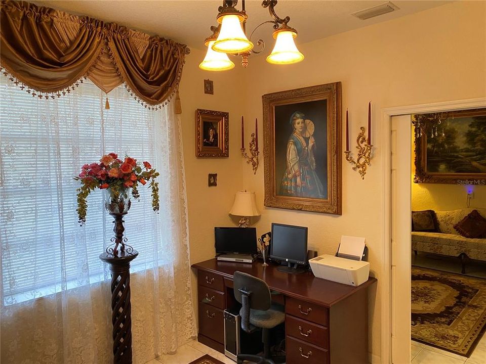 待售: $534,000 (5 贝兹, 4 浴室, 2420 平方英尺)