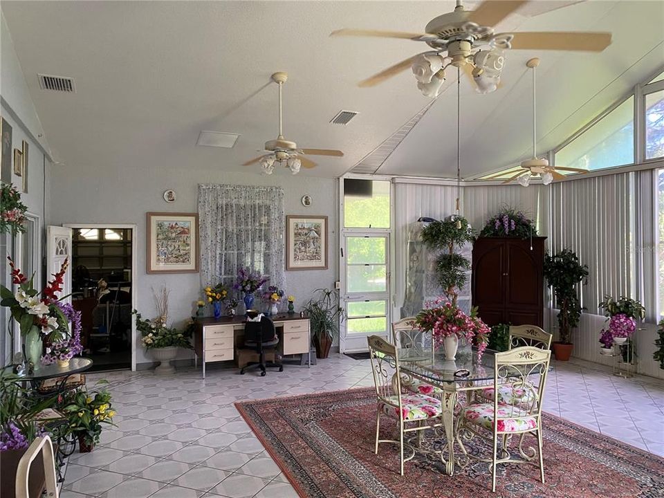 待售: $534,000 (5 贝兹, 4 浴室, 2420 平方英尺)