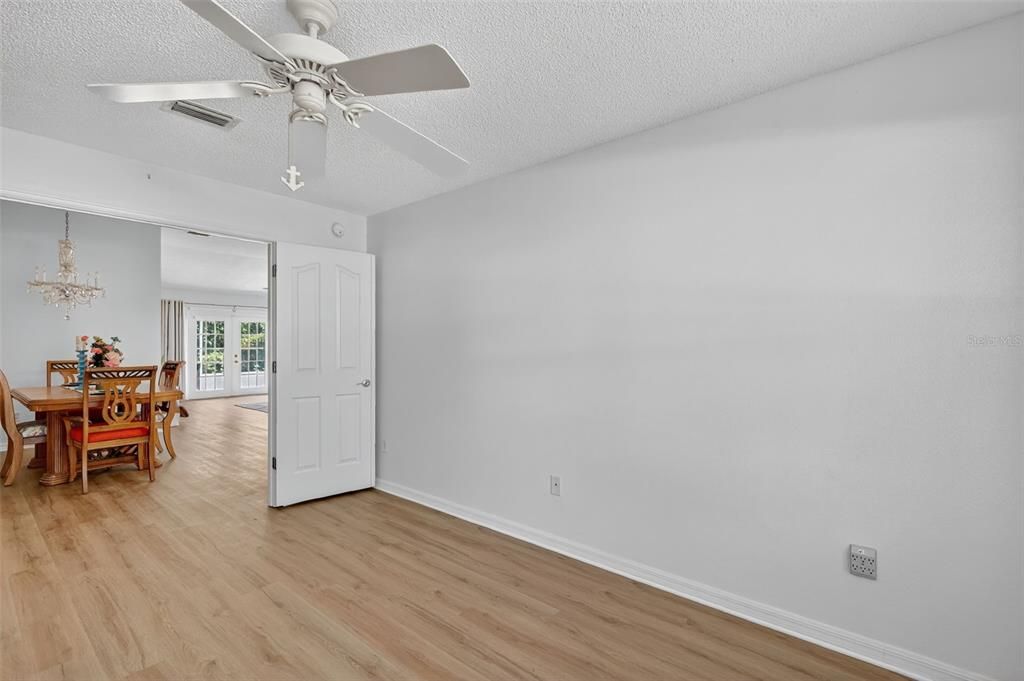 En Venta: $319,000 (3 camas, 2 baños, 1512 Pies cuadrados)