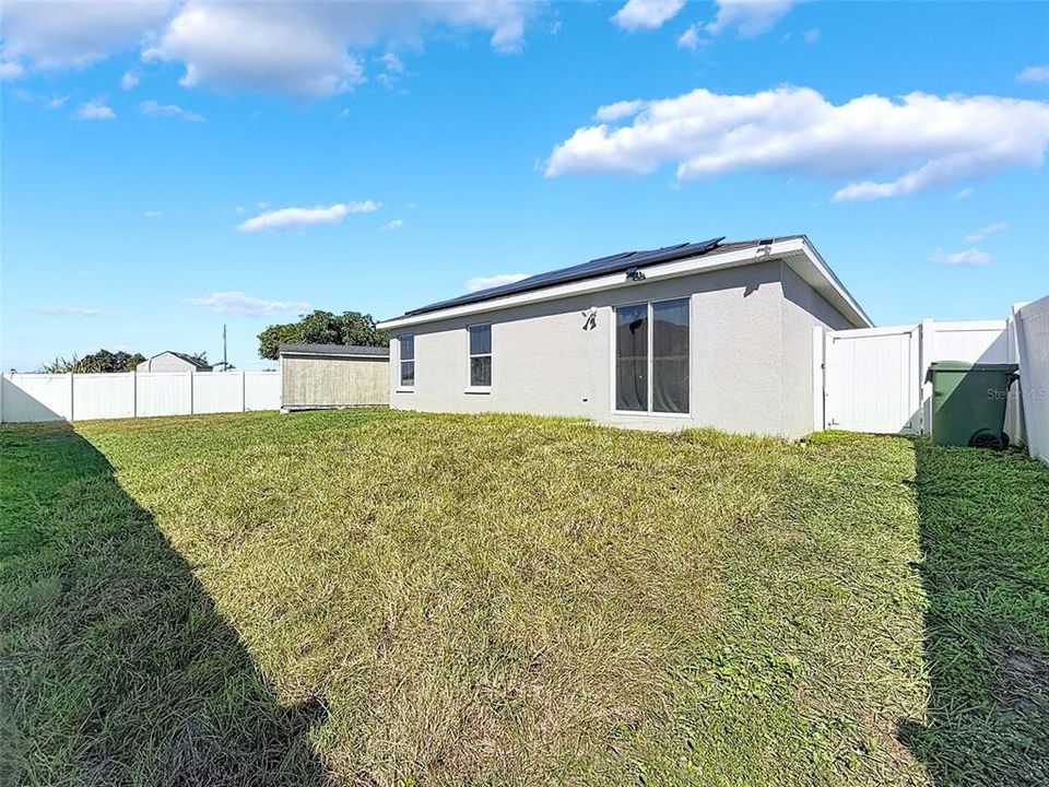 For Sale: $300,000 (4 beds, 2 baths, 1583 Square Feet)