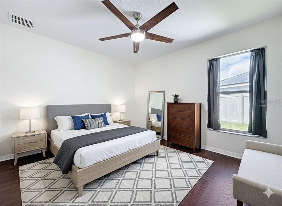 For Sale: $300,000 (4 beds, 2 baths, 1583 Square Feet)