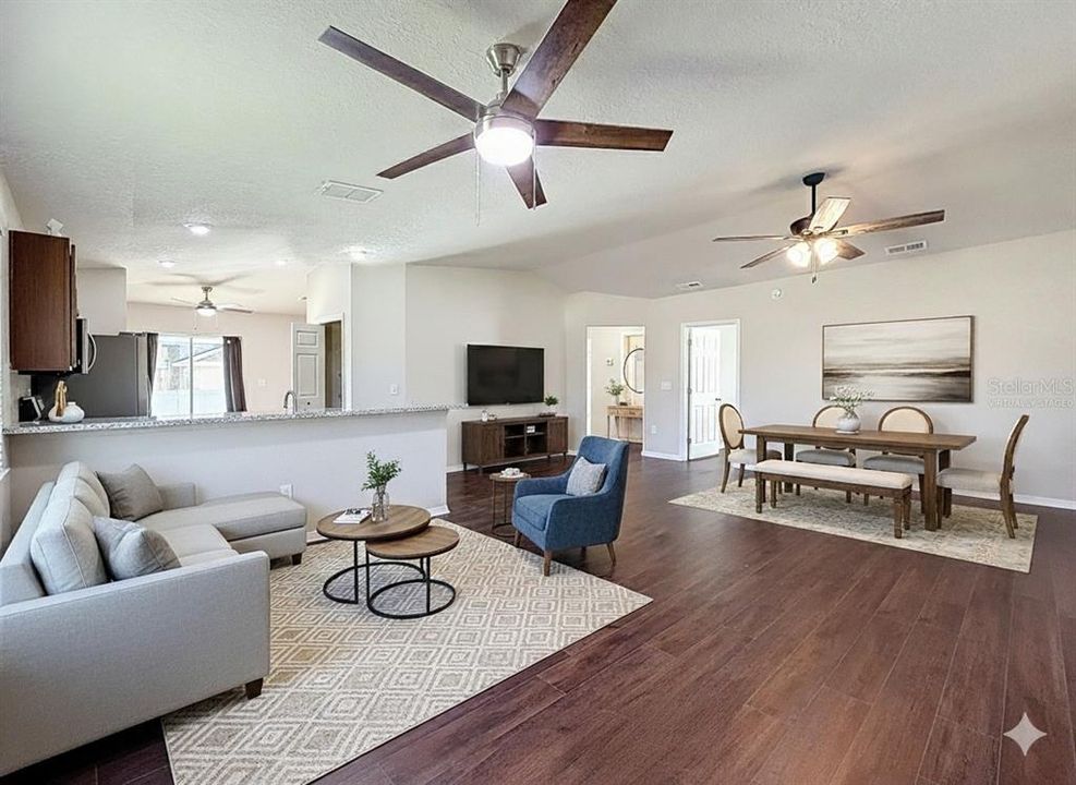 For Sale: $300,000 (4 beds, 2 baths, 1583 Square Feet)