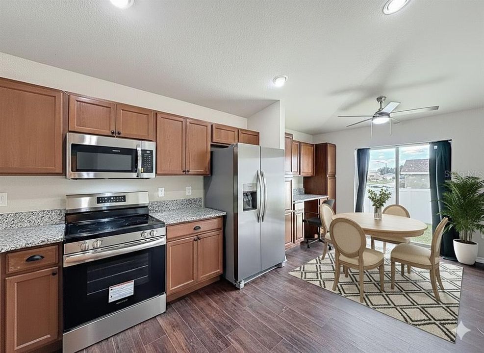 For Sale: $300,000 (4 beds, 2 baths, 1583 Square Feet)