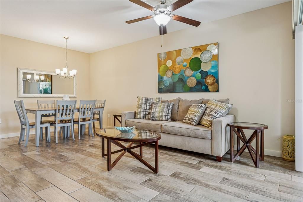 待售: $319,500 (3 贝兹, 2 浴室, 1151 平方英尺)