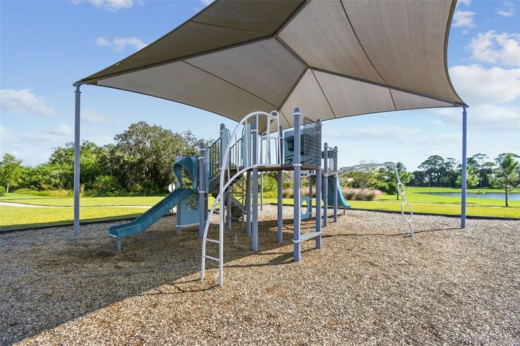 待售: $299,900 (3 贝兹, 2 浴室, 1451 平方英尺)