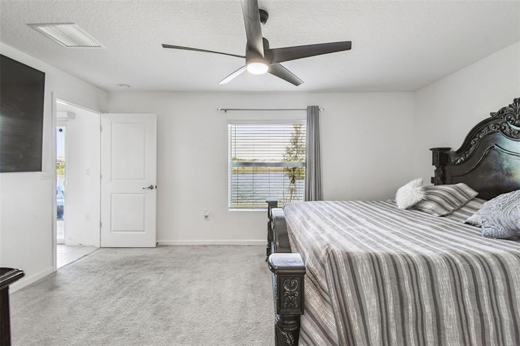 待售: $299,900 (3 贝兹, 2 浴室, 1451 平方英尺)