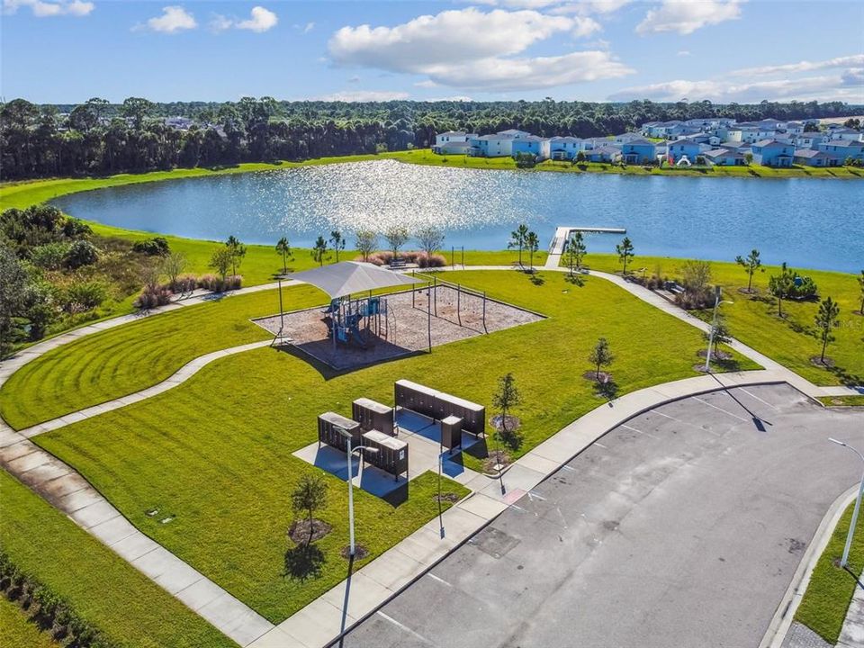 待售: $299,900 (3 贝兹, 2 浴室, 1451 平方英尺)