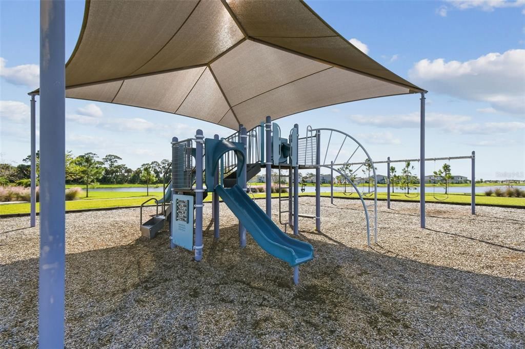 待售: $299,900 (3 贝兹, 2 浴室, 1451 平方英尺)