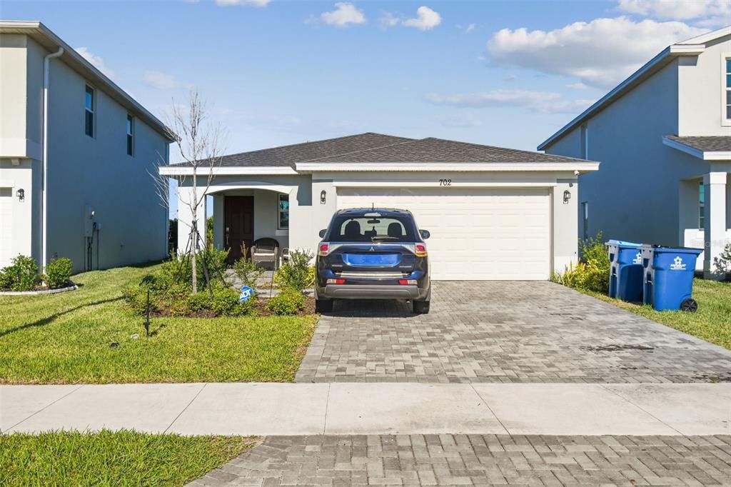 待售: $299,900 (3 贝兹, 2 浴室, 1451 平方英尺)