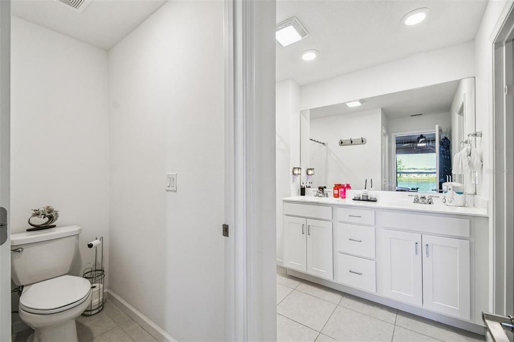 待售: $299,900 (3 贝兹, 2 浴室, 1451 平方英尺)