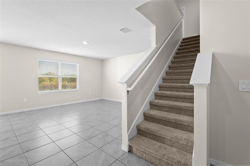 En Venta: $499,000 (5 camas, 3 baños, 2594 Pies cuadrados)