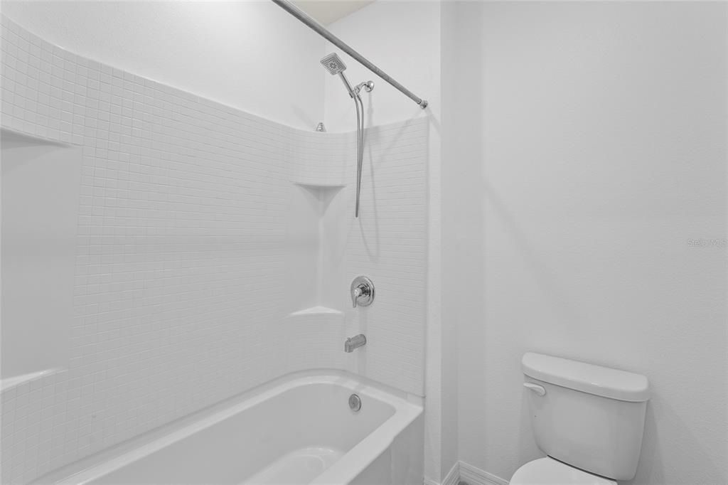 En Venta: $499,000 (5 camas, 3 baños, 2594 Pies cuadrados)