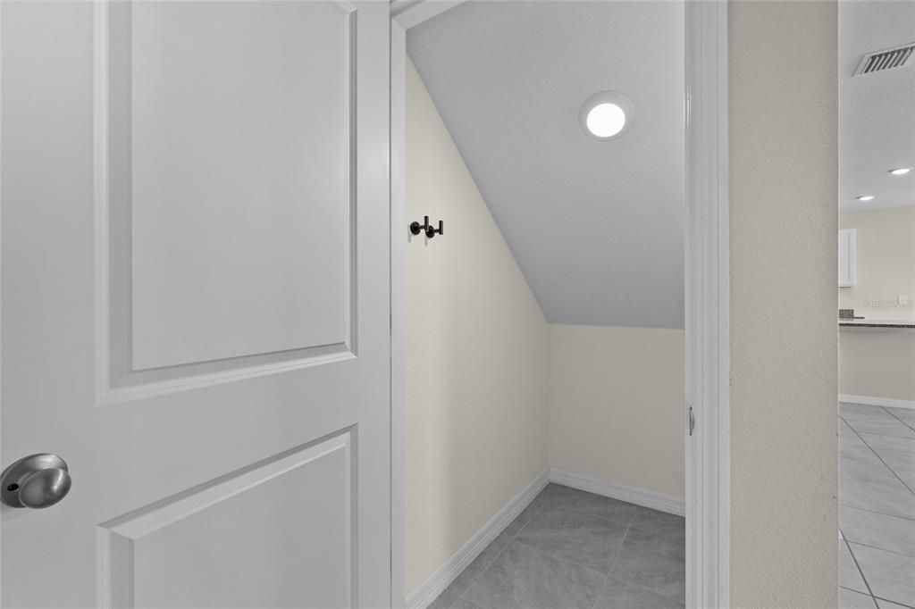 En Venta: $499,000 (5 camas, 3 baños, 2594 Pies cuadrados)