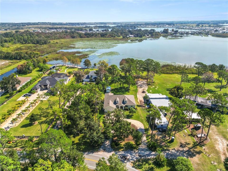 Active With Contract: $610,000 (4 beds, 3 baths, 2586 Square Feet)