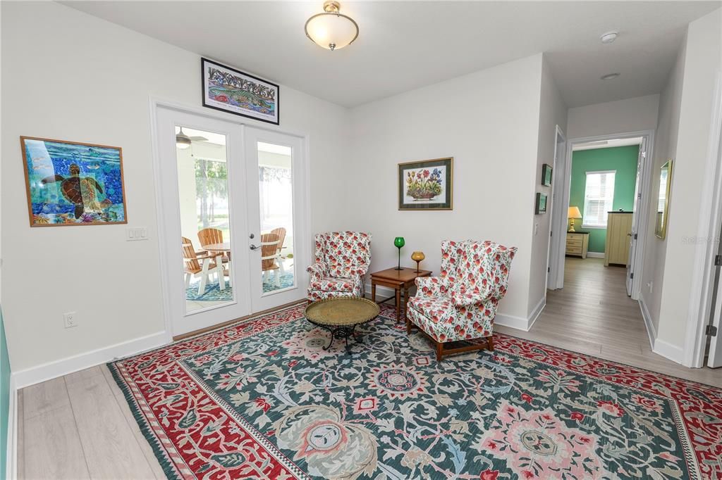 Active With Contract: $610,000 (4 beds, 3 baths, 2586 Square Feet)