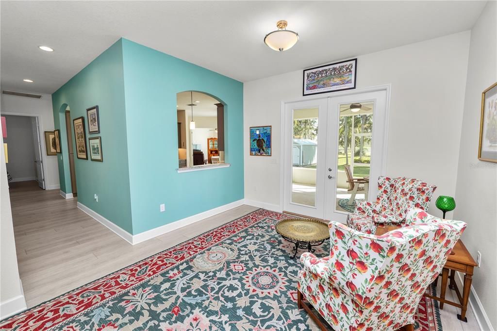 Active With Contract: $610,000 (4 beds, 3 baths, 2586 Square Feet)