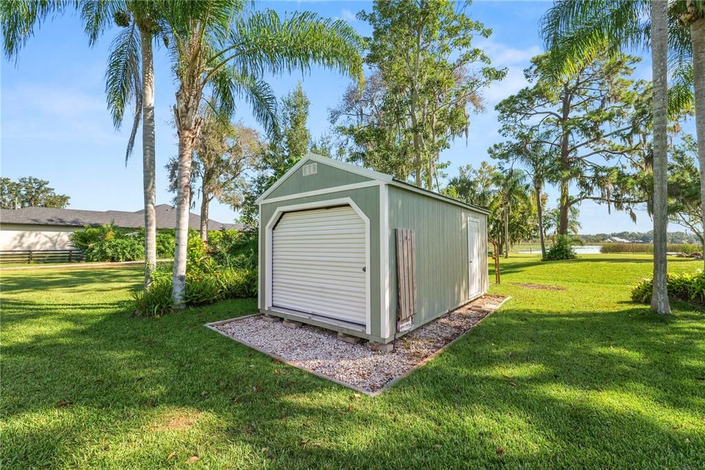 Active With Contract: $610,000 (4 beds, 3 baths, 2586 Square Feet)