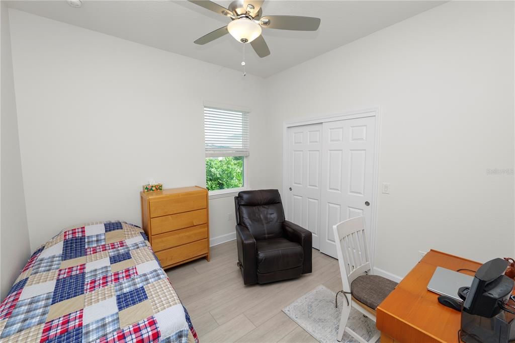 Active With Contract: $610,000 (4 beds, 3 baths, 2586 Square Feet)