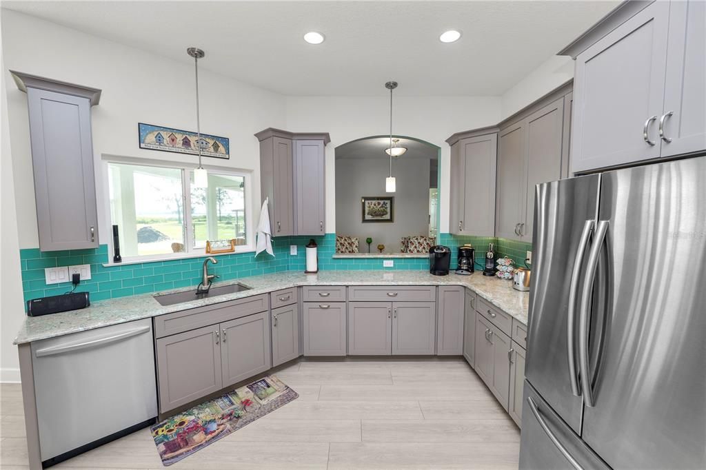 Active With Contract: $610,000 (4 beds, 3 baths, 2586 Square Feet)