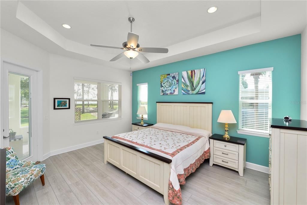 Active With Contract: $610,000 (4 beds, 3 baths, 2586 Square Feet)