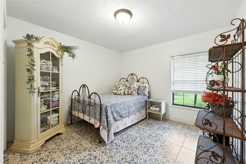 For Sale: $675,000 (3 beds, 2 baths, 2703 Square Feet)