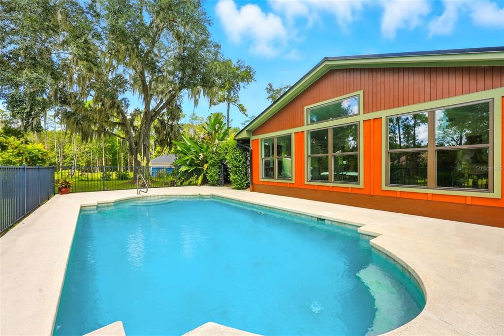 For Sale: $675,000 (3 beds, 2 baths, 2703 Square Feet)