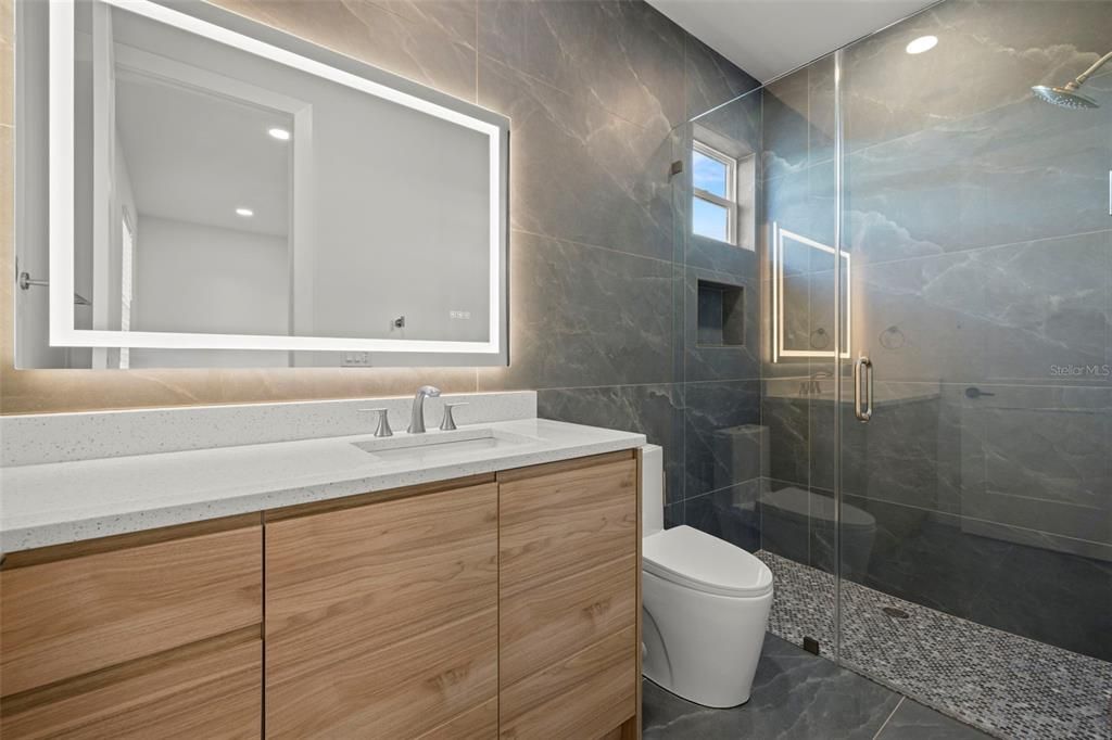 En Renta: $5,990 (4 camas, 4 baños, 2821 Pies cuadrados)