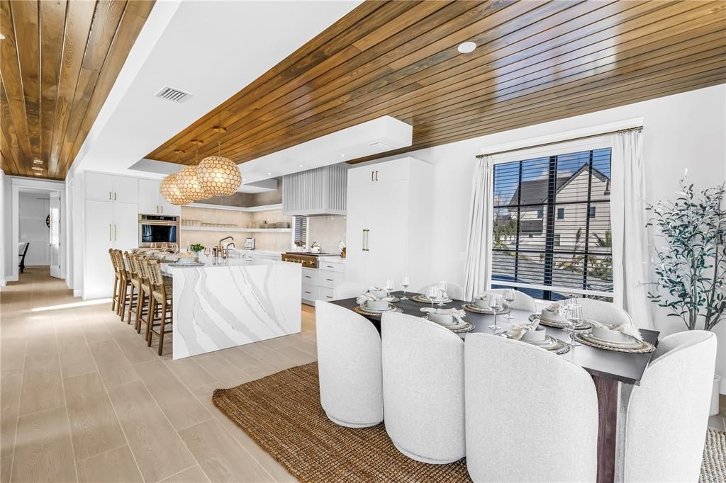 Active With Contract: $5,000,000 (6 beds, 6 baths, 3279 Square Feet)