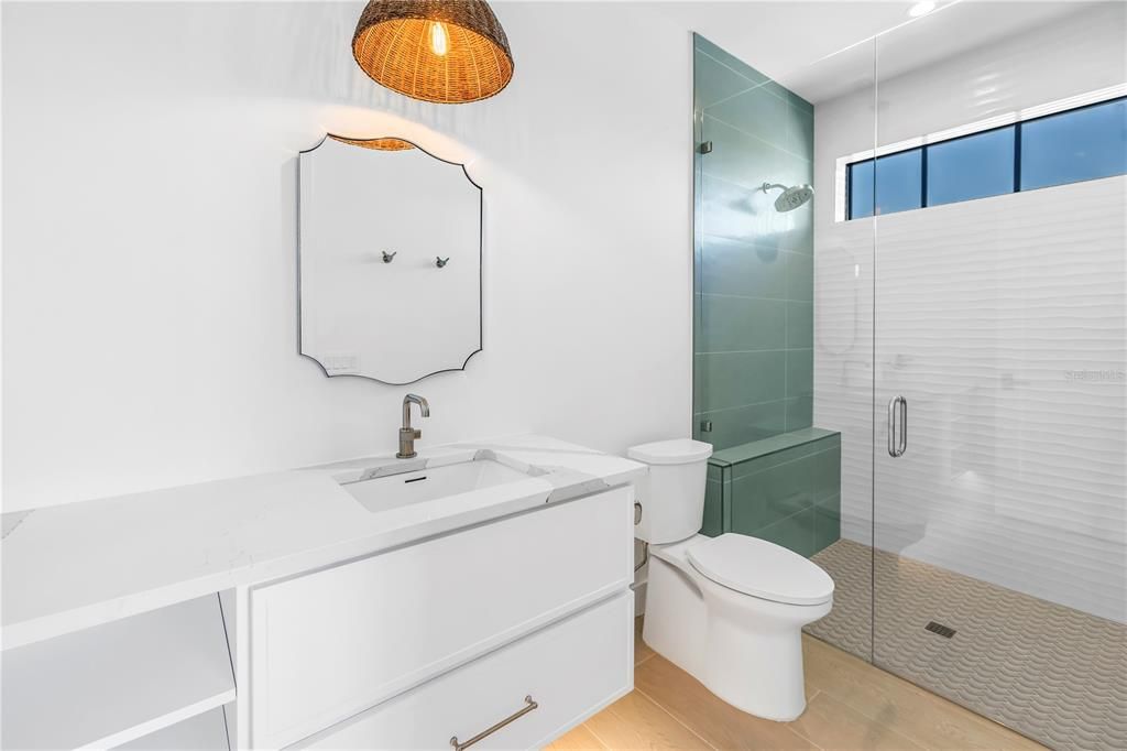 Active With Contract: $5,000,000 (6 beds, 6 baths, 3279 Square Feet)