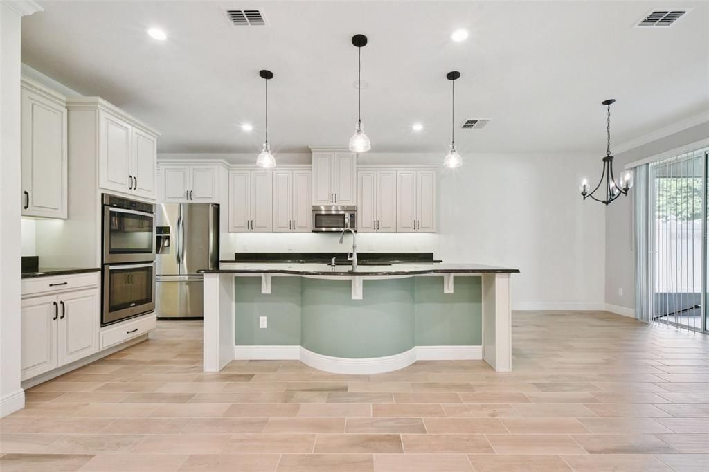 待售: $895,000 (5 贝兹, 3 浴室, 4497 平方英尺)